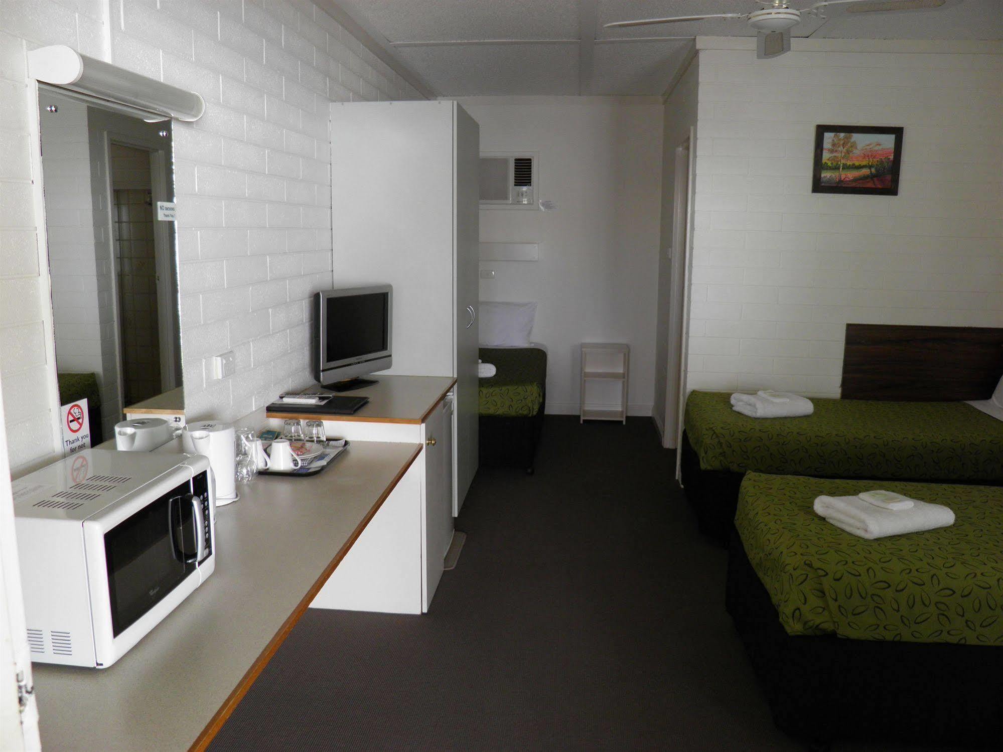 7Th Street Motel Mildura Buitenkant foto